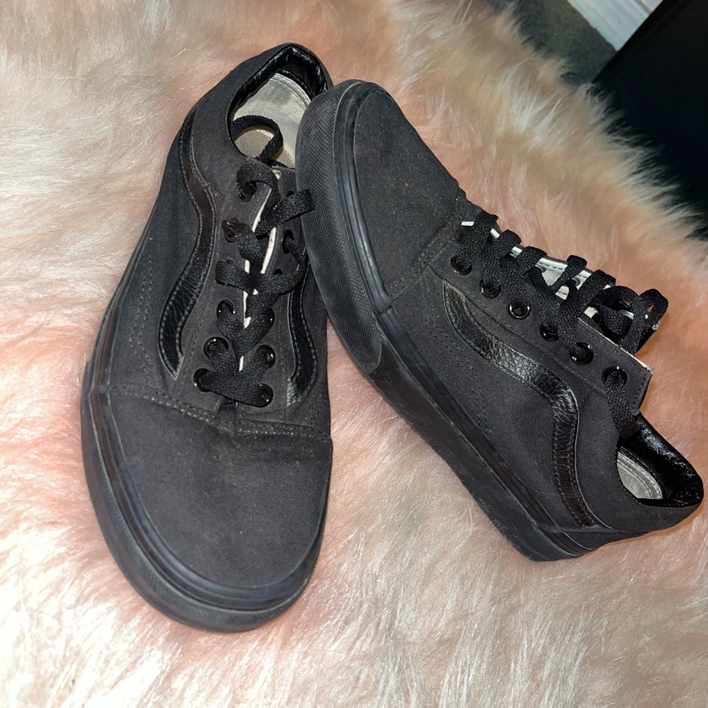 Vans - Picture 5 of 6